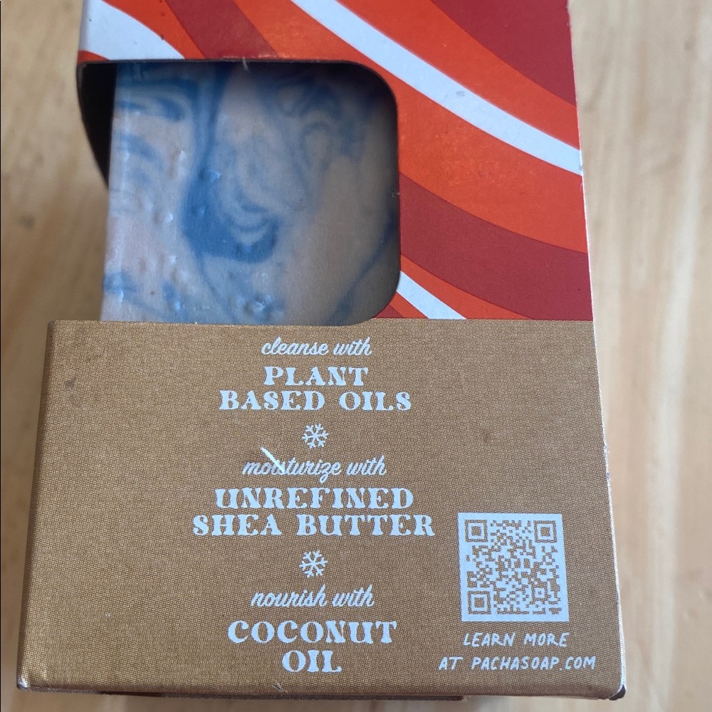 Pacha Peaces set of 4 soaps w shea butter & coconut oil. NWT NIB - Picture 3 of 5